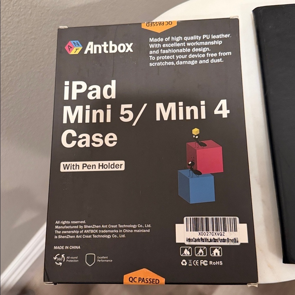 Black Tablet Cover with pen holder - Picture 4 of 4